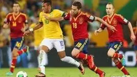 精彩对决！水晶宫半场领先曼联1-0，马特塔错失点球+单刀，惊险时刻二触命中！