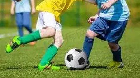 【激情瞬间！第25分钟，库尼亚神助攻，B费闪电破门，曼联1-0领先逆袭开战】